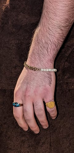 Customer photo review of The Pearl Bracelet (Gold)