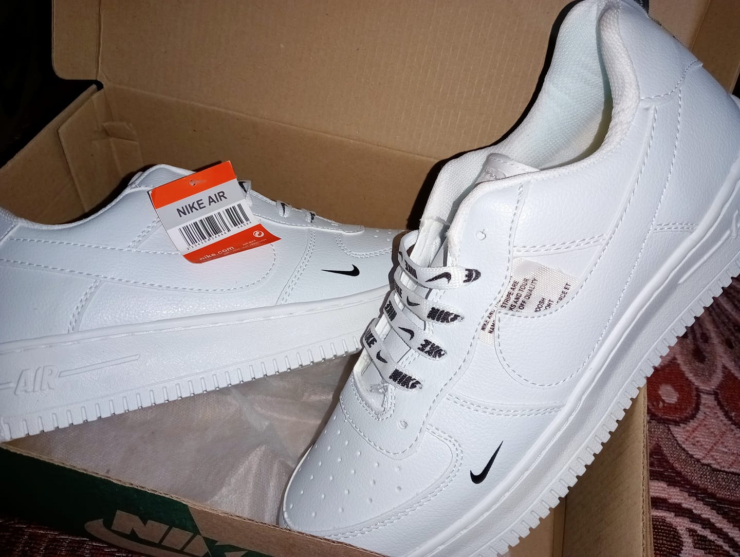 Customer photo review of Tenis 275 Negro Total