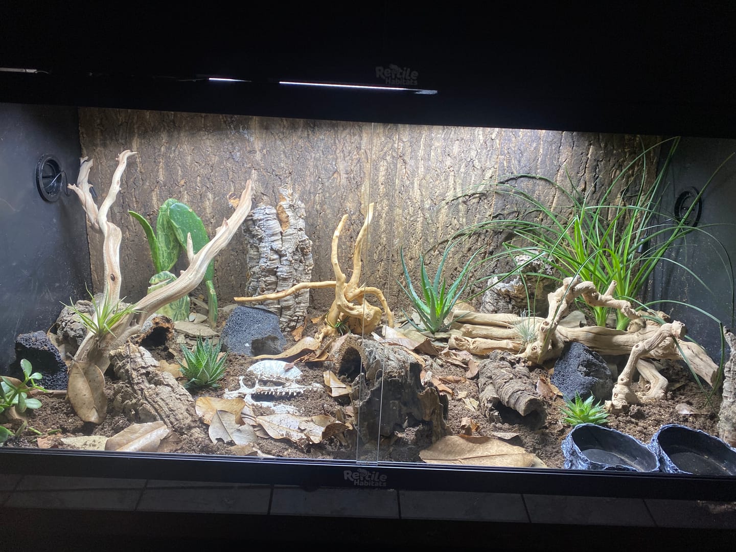 Customer photo review of Radiant Heat Panel, Flush Mount for Reptile Enclosure (14"x21")