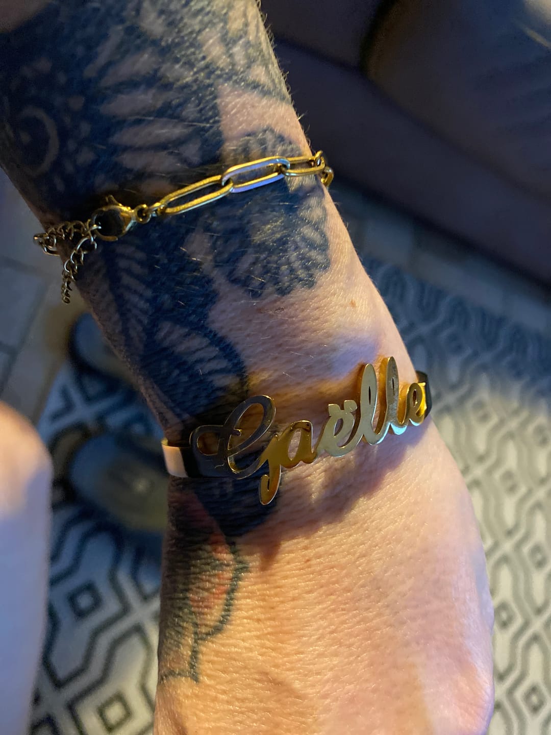 Customer photo review of Bracelet Jonc Ouvert Personnalisé