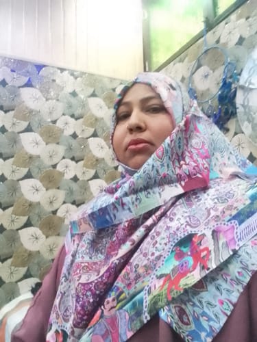 Customer photo review of Pashtush Women'S Soft Bamboo Scarf, Casual Shawls, Stoles, Wraps (Soft Bamboo) - Darbar