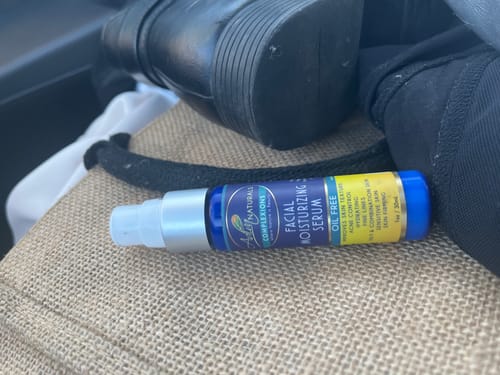 Customer photo review of Complexions Oil Free Facial Moisturizing Serum (Anti-Acne/Pro-Aging)