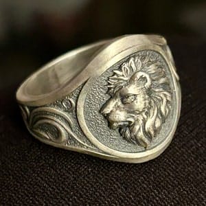 Customer photo review of Lion Head Ring