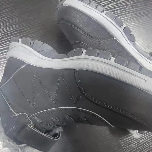 Customer photo review of OrthoRelief - Wärmender Outdoor- & Wanderstiefel