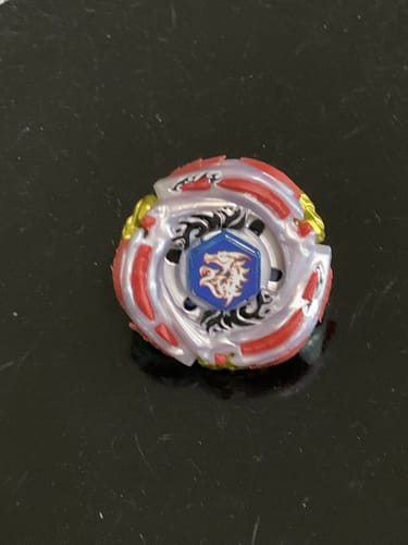 Customer photo review of Takara Tomy Meteo L Drago Beyblade BB-88 LW105LF Metal Masters - With String Launcher