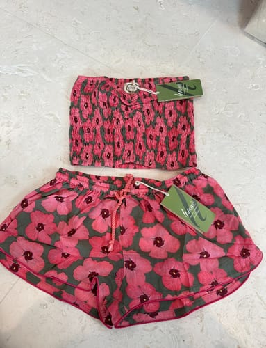 Customer photo review of Namika Tube Top - Hau