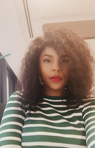 Customer photo review of Front lace 13x4" Kinky Curly Brun Foncé