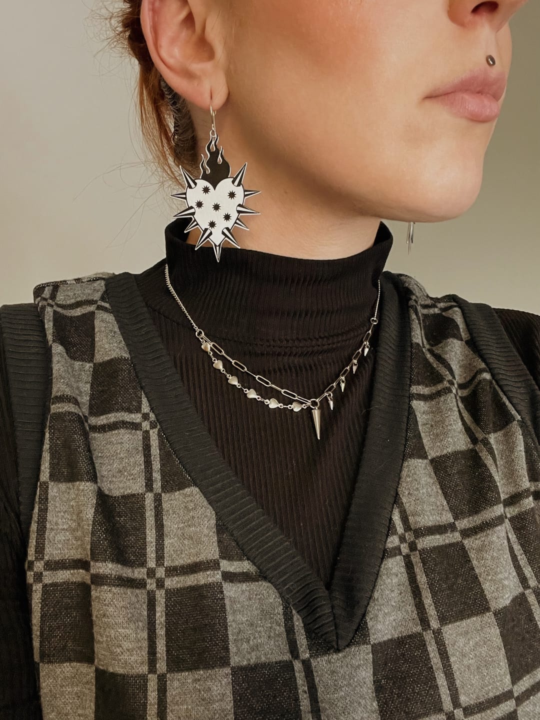 Customer photo review of Dolorem Necklace