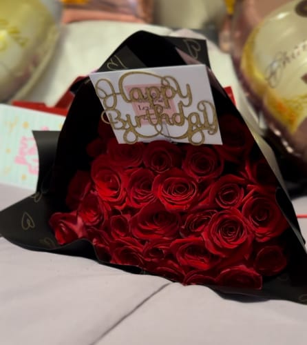 Customer photo review of Red Roses - Nationwide
