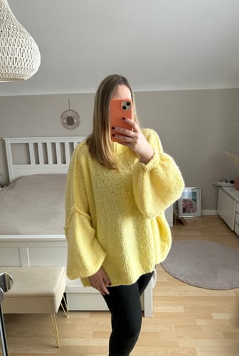 Customer photo review of Meli Strick Pullover - Zitronengelb