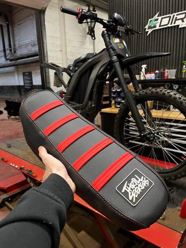 Customer photo review of Custom Seat Cover: Sur-Ron X Light Bee