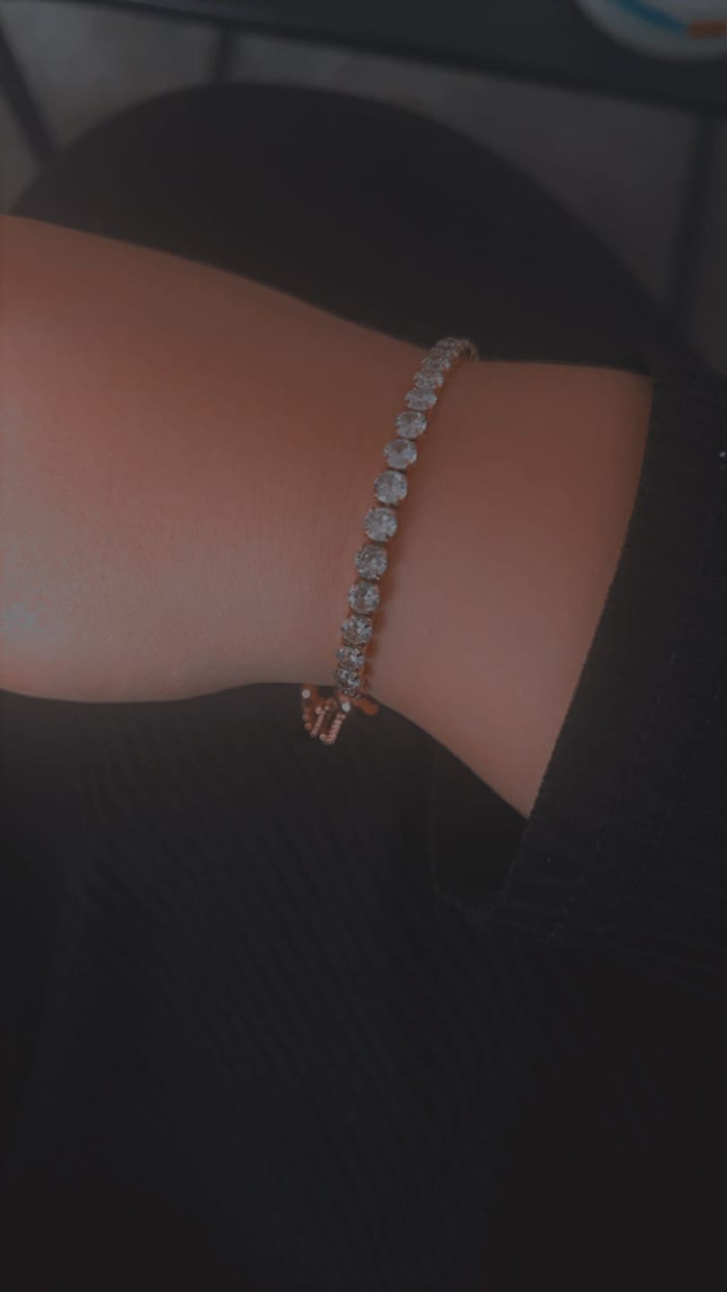 Customer photo review of Luxury Armband | 18K vergoldet