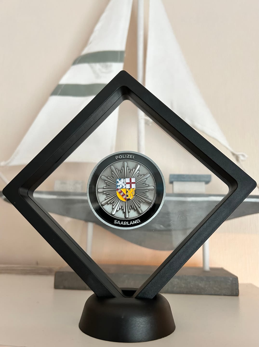 Customer photo review of Coin Halterung " Schwebender Coin"