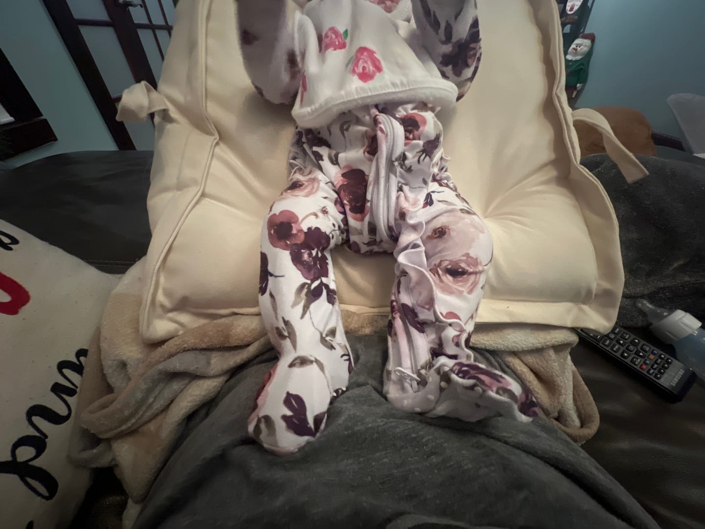 Customer photo review of Peekaboo Pillow Original