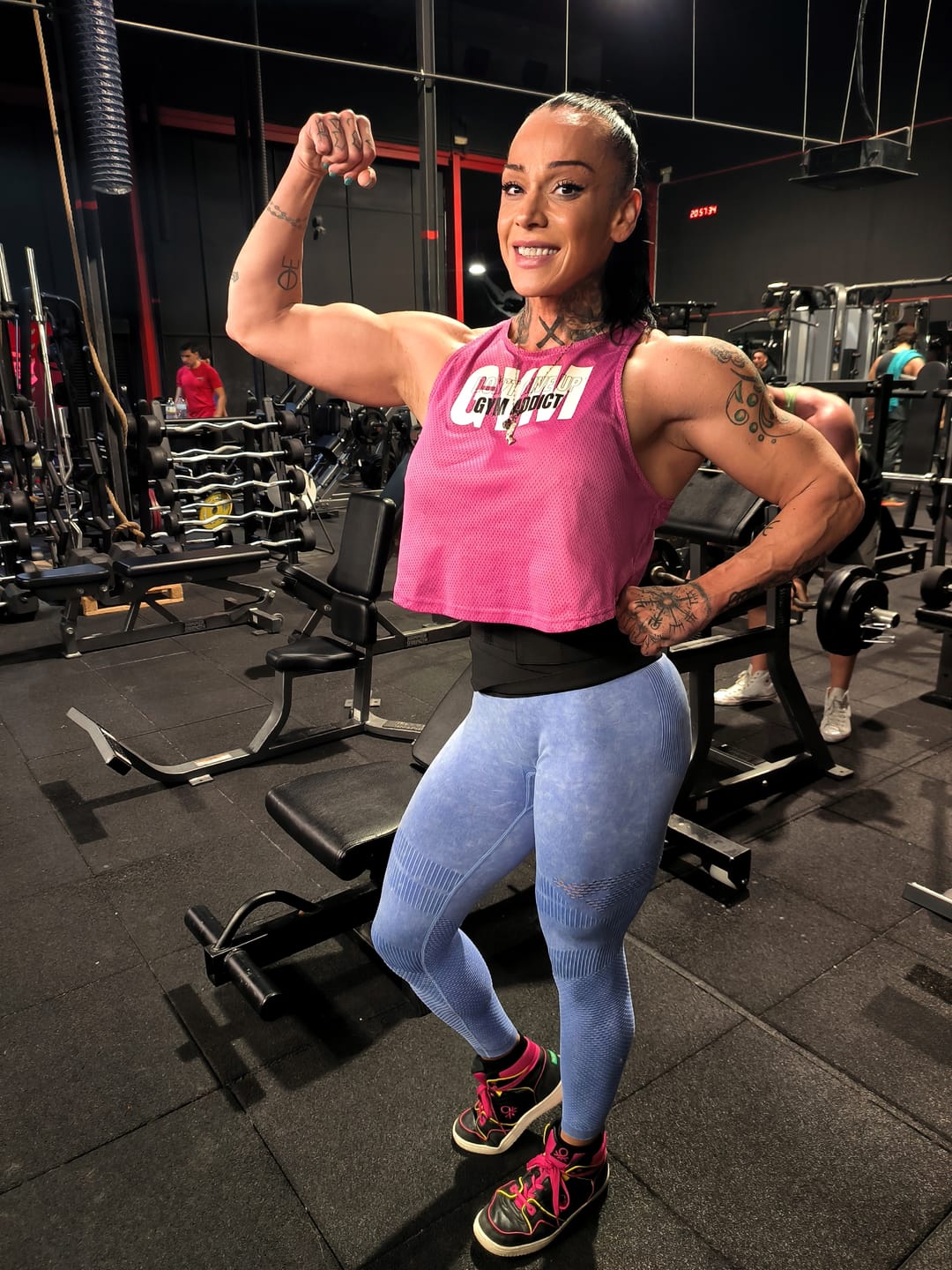 Customer photo review of CINTURON DE LATEX BANDA MOLDEADORA DE CINTURA DE AVISPA FAJA ALTA COMPRESION