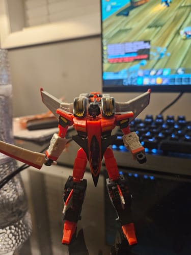 Customer photo review of Mechanical Skull Studio MSS-01 MSS01 Sirius ( Armada Universe Starscream ) 12cm / 4.75"