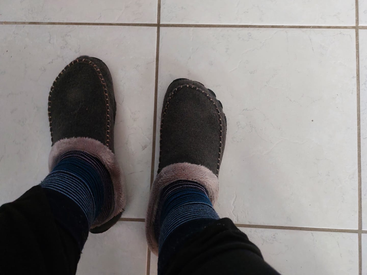 Customer photo review of Home Pro - warme Barfuß-Hausschuhe