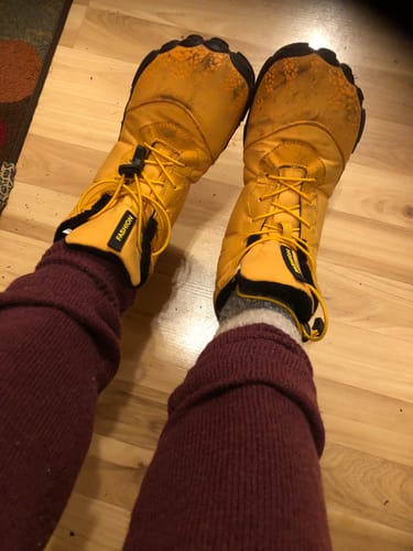 Customer photo review of Vindra Flex - Non-slip & Universal Winter Barefoot Shoe (Water-resistant)