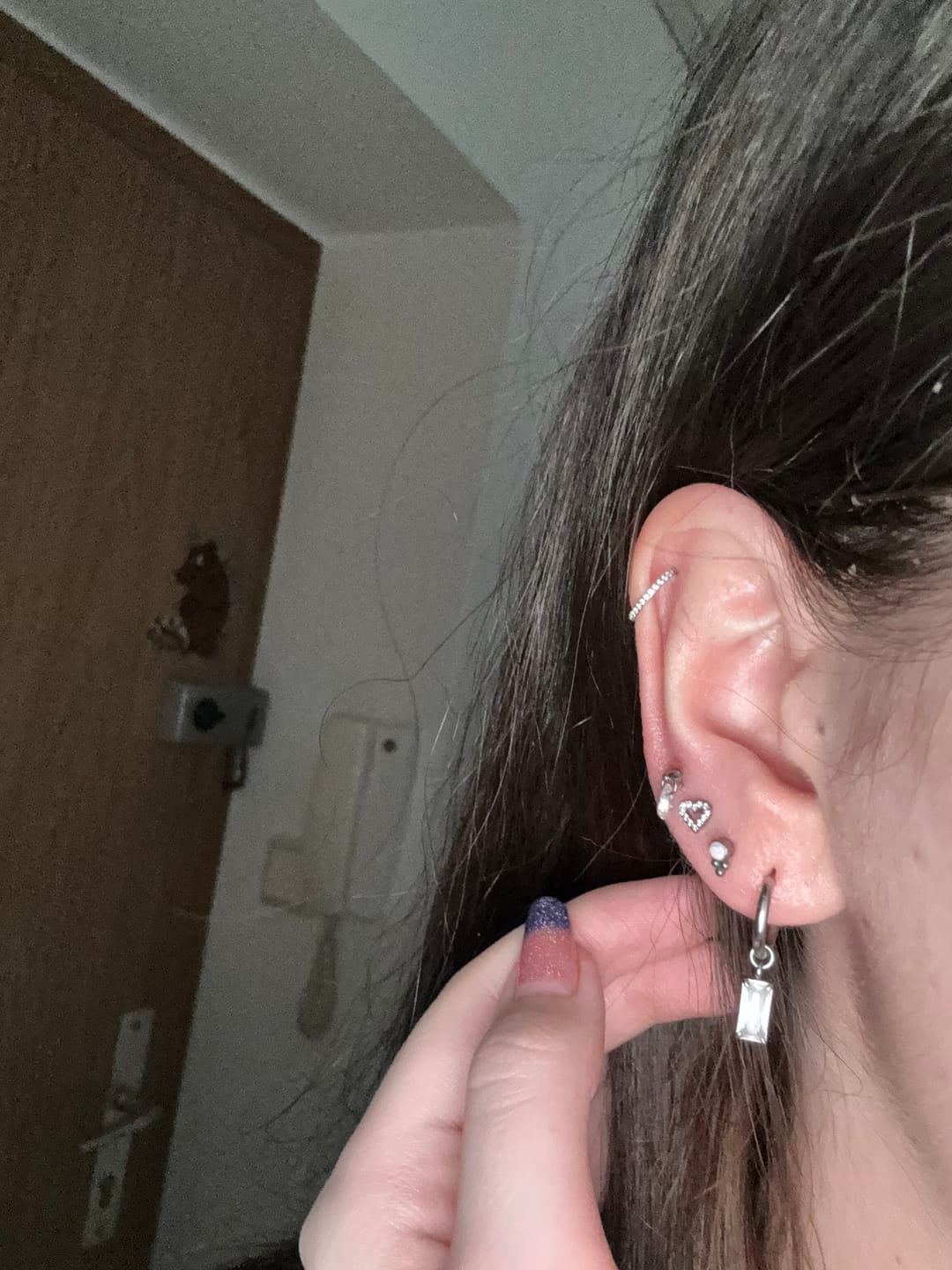 Customer photo review of Zircon Clicker | Nasen- & Ohrpiercing
