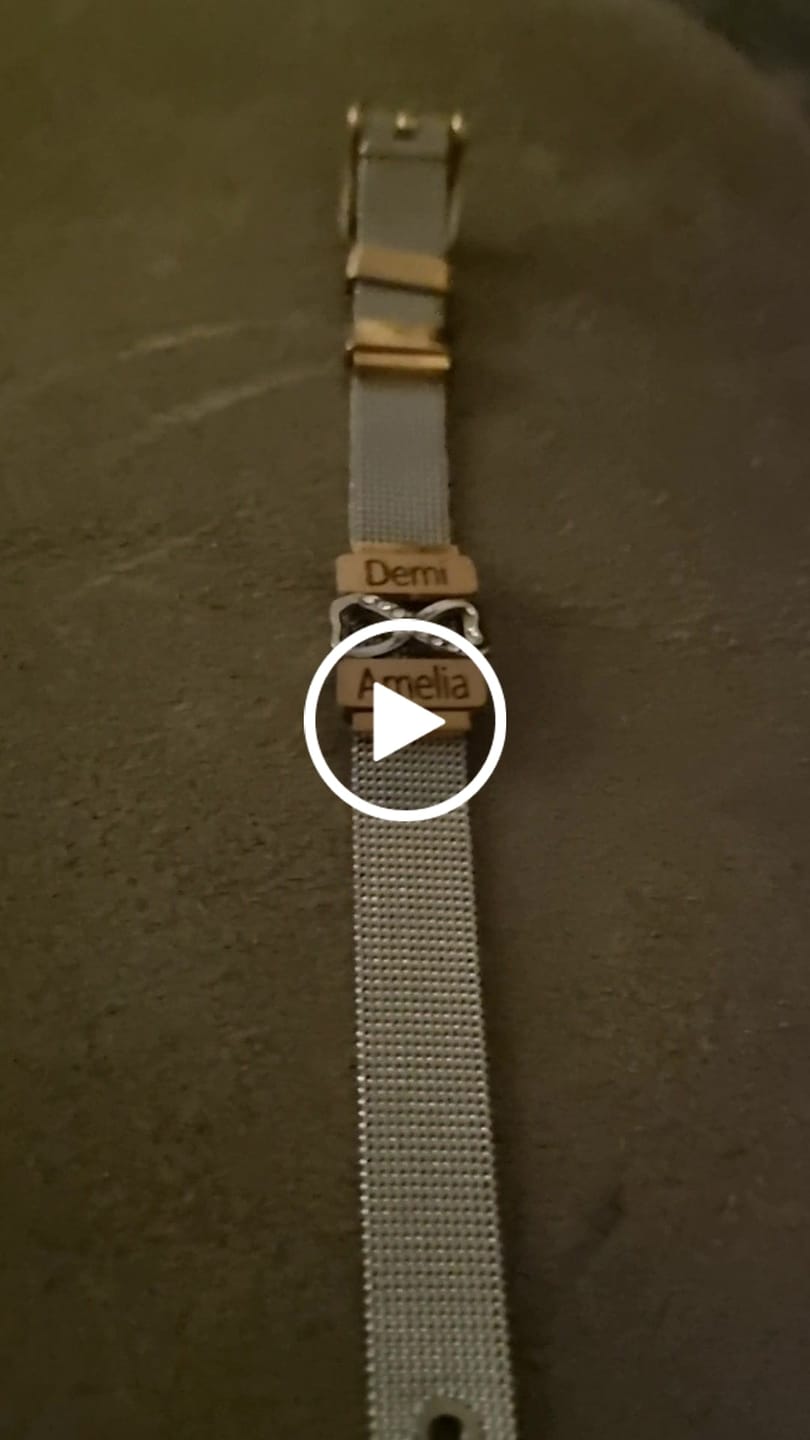 Customer video review of Mesh bracelet silver/rosé gold