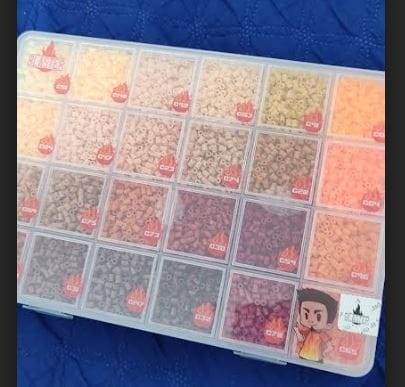Customer photo review of Caja Organizadora 24 Espacios - 12.000 Beads MINI 2.6mm
