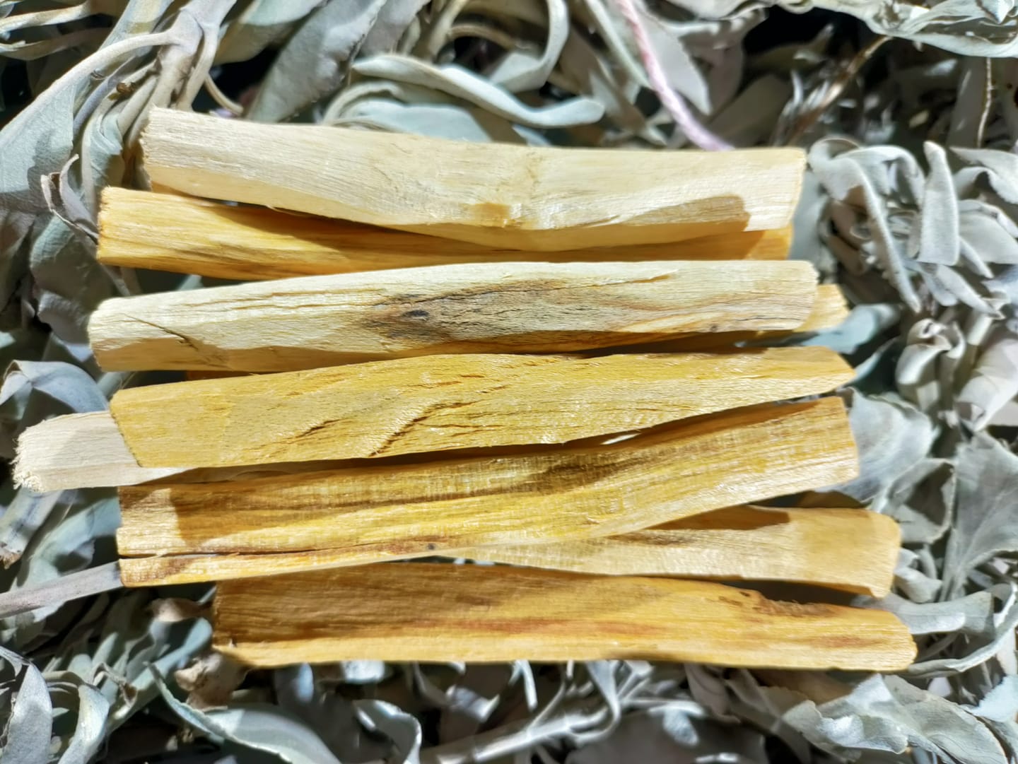 Customer photo review of Ecuadorian Palo Santo Sticks (1 Pound)