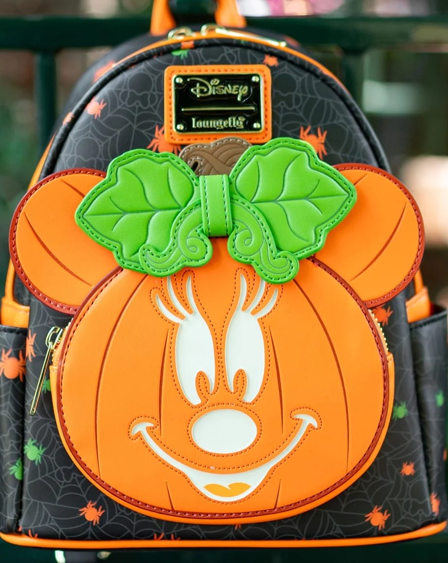 Customer photo review of 707 Street Exclusive - Loungefly Disney Glow in the Dark Pumpkin Minnie Mouse Mini Backpack