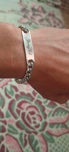 Customer photo review of Chunky Bar Bracelet