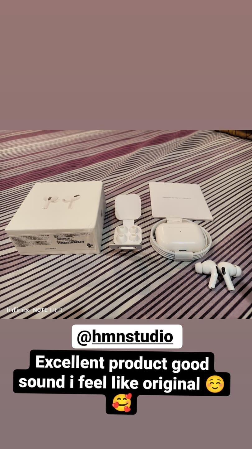 Customer photo review of AirPods Pro 2