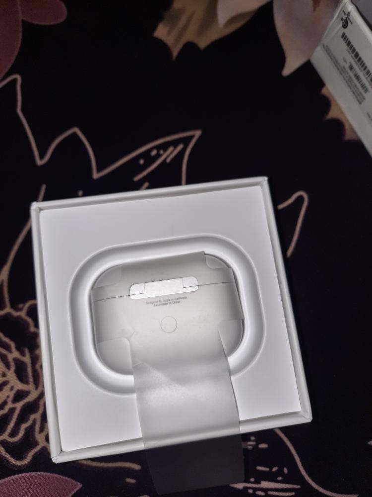 Customer photo review of AirPods Pro 2