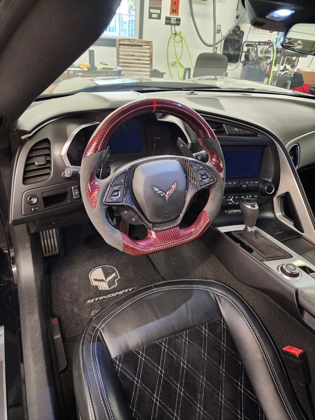 Customer photo review of [Complete] Custom Carbon Fiber Steering Wheel C7 Corvette Stingray/Z06/Grand Sport 2014-2019