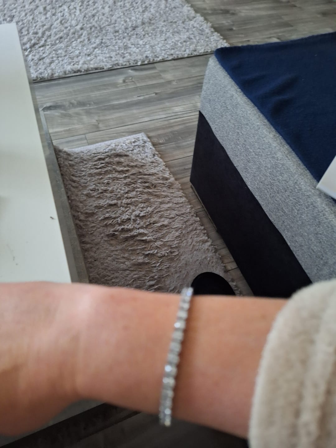 Customer photo review of TENNISBOY BRACELET. - 4MM WHITE GOLD