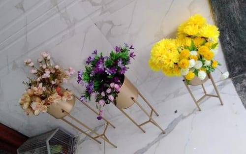 Customer photo review of UnitedCrafts Modern Big Tall Metal Pots Stands for Home Decoration (Set of 3)