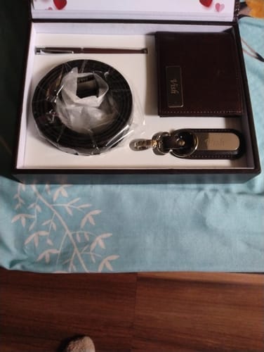 Customer photo review of Personalized Multi-Utility Gift Set For Men