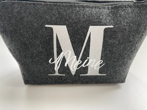 Customer photo review of Initiale - Individuelle Kosmetiktasche Filz