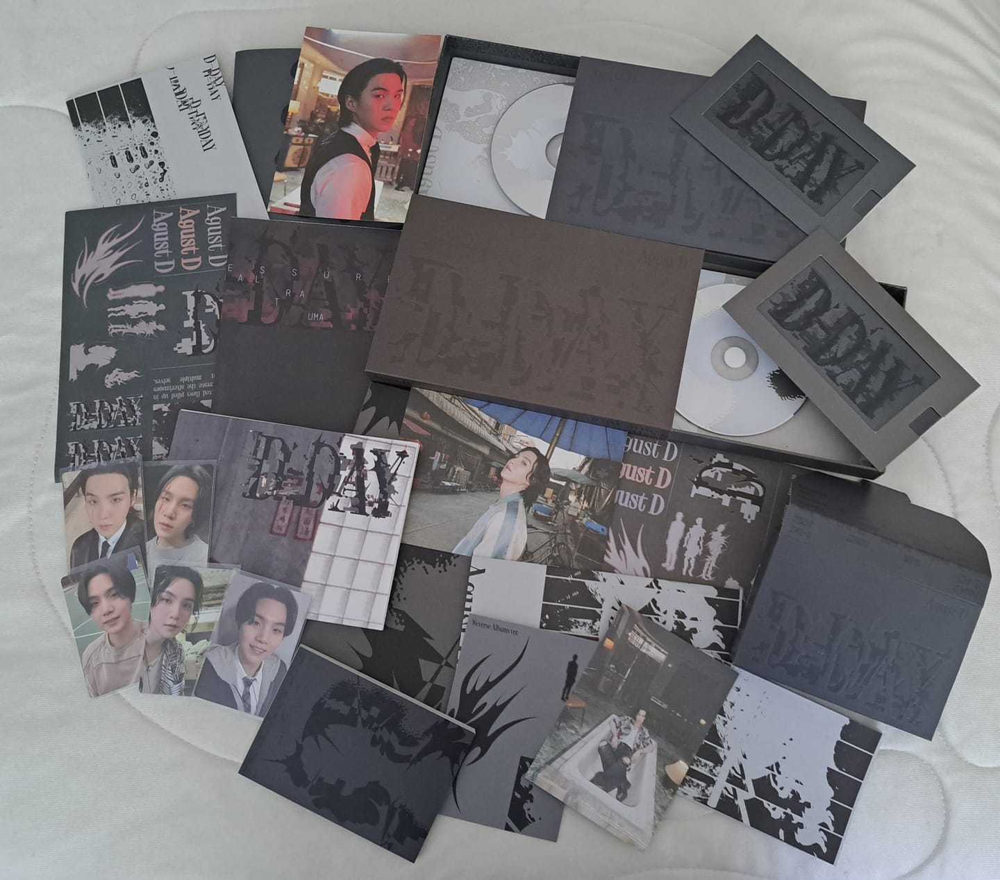 Customer photo review of BTS SUGA - D-DAY 1ST SOLO ALBUM NO P.O.B VER.