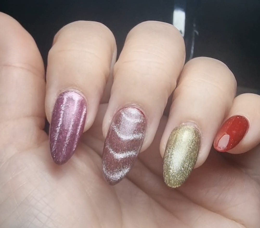 Customer photo review of Semilac UV Gel Polish Starter Set LOVE ME