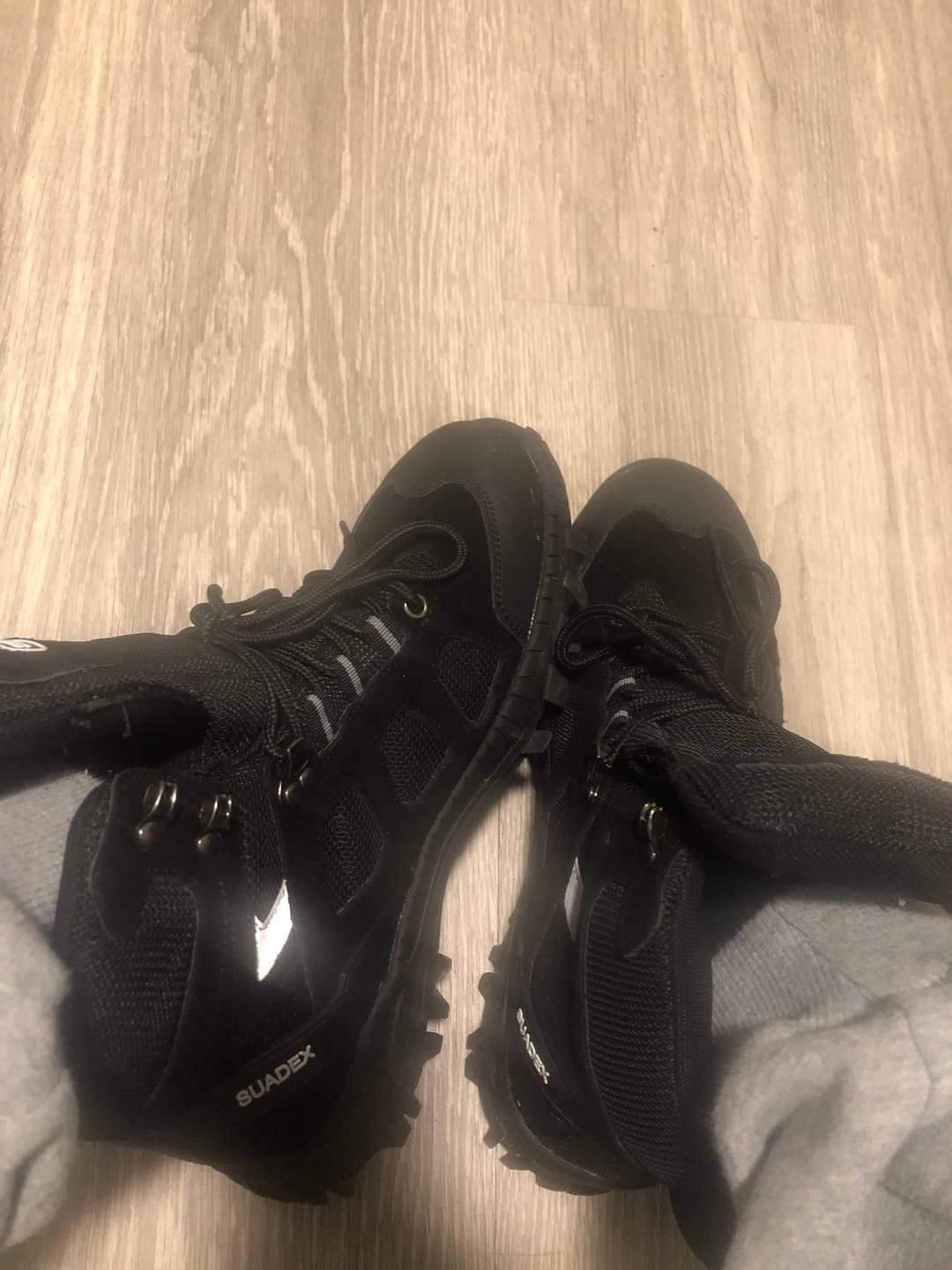 Customer photo review of SNAZZY | SUADEX Steel Toe Boots for Men Women