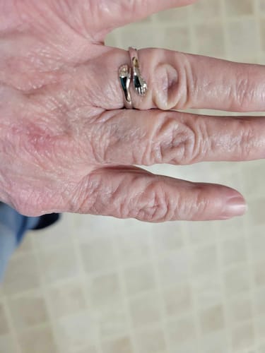 Customer photo review of Hug From Heaven Ring