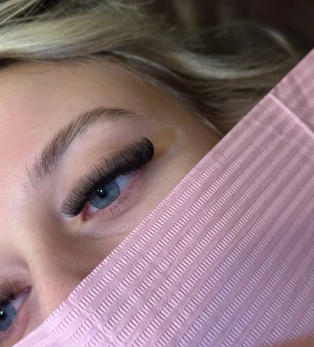 Customer photo review of 20D (Gold Range) Premade Russian Volume