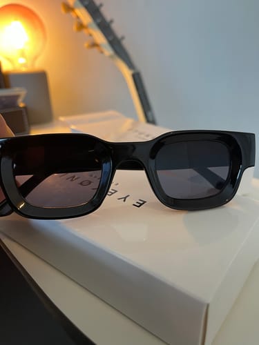 Customer photo review of SEMBO | Midnight