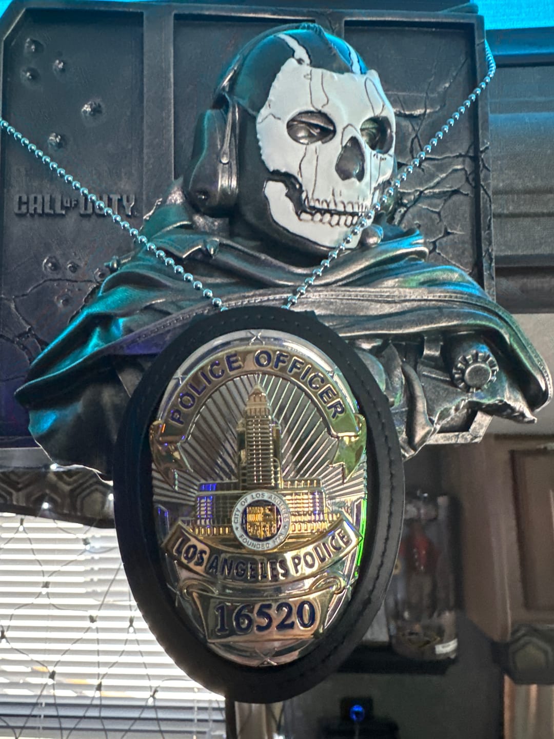 Customer photo review of LAPD Los Angeles Police Officer Badge Replica Movie Props With Number 13958 16520
