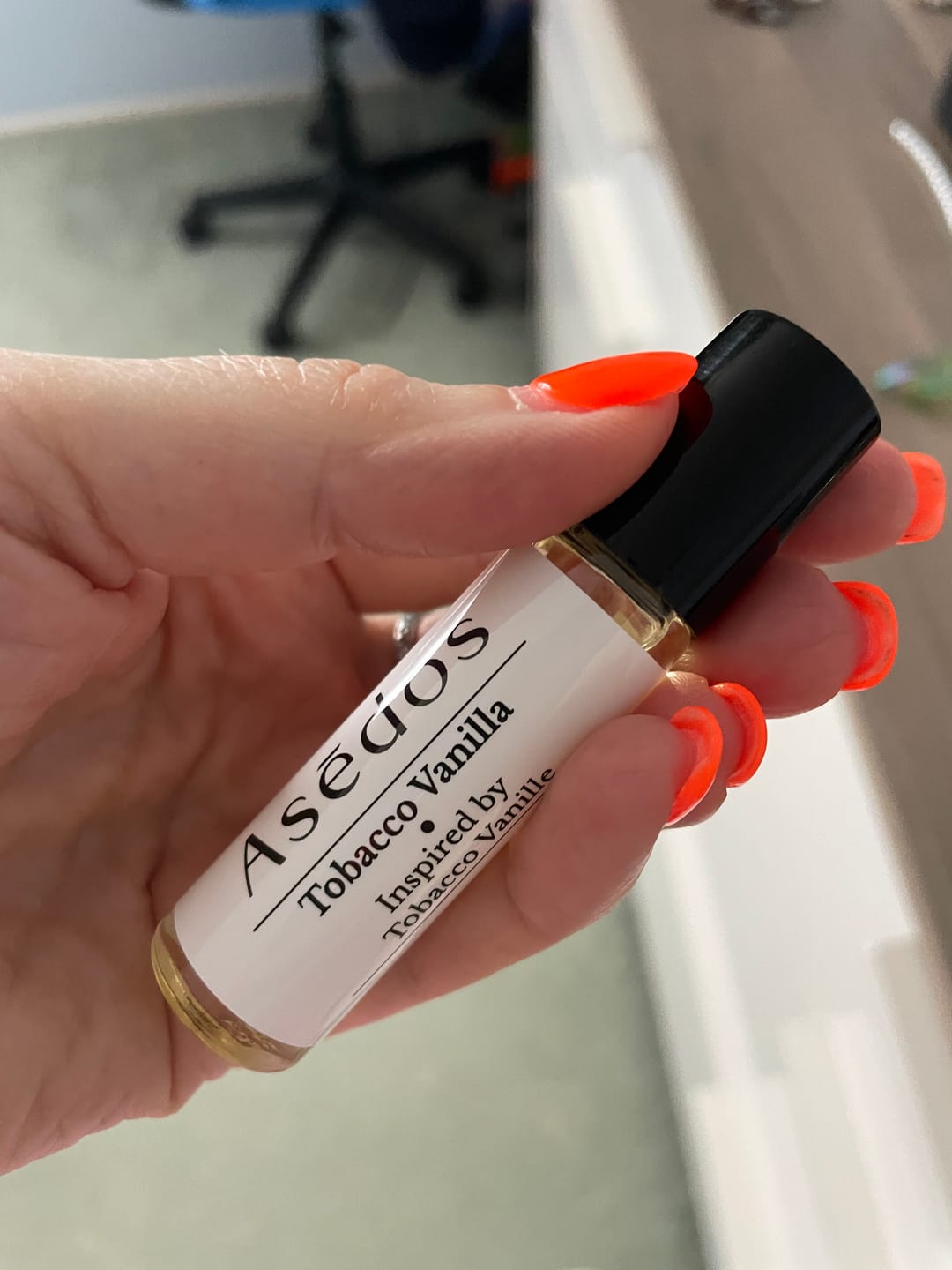 Customer photo review of TOBACCO VANILLA PERFUME OIL