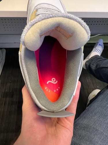 Customer photo review of Move All Day Comfort Casual Insoles