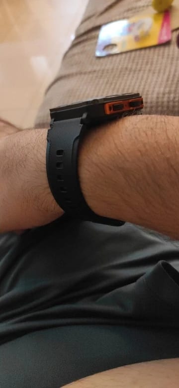 Customer photo review of Battler Smartwatch