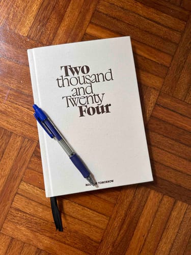 Customer photo review of 2025 Weekly Diary