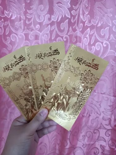 Customer photo review of GOLD LUCKY DRAGON FOIL - GOOD LUCK CHARMS FOR MONEY