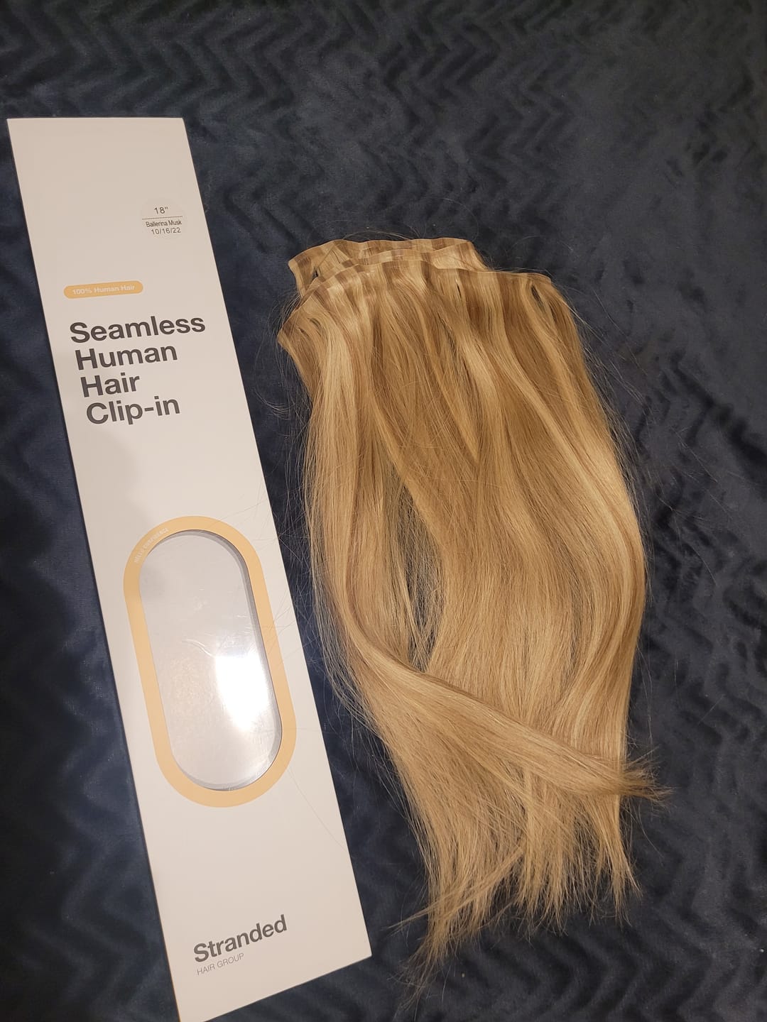 Customer photo review of 18" Seamless Five Piece Clip-in Human Hair Extension (105g)
