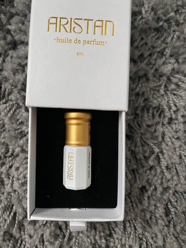 Customer photo review of Don’t be Shy, Delina!