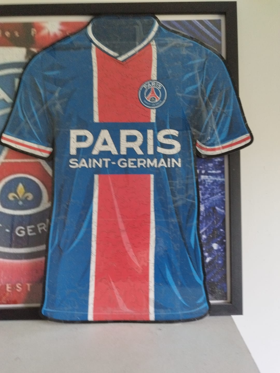 Customer photo review of Maillot PSG® - Puzzle Officiel en Bois